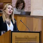 La consejera andaluza de Economía y Hacienda, Carolina España, en el Parlamento autonómico