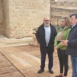 La delegada del Gobierno en Castilla y León, Virginia Barcones, visita Almazán