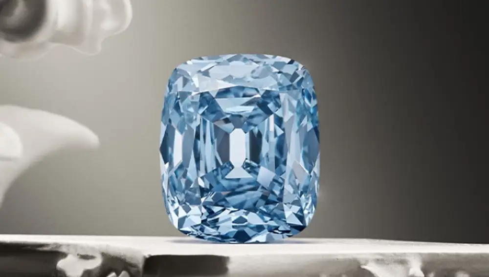 Diamante azul de la colección subastada.