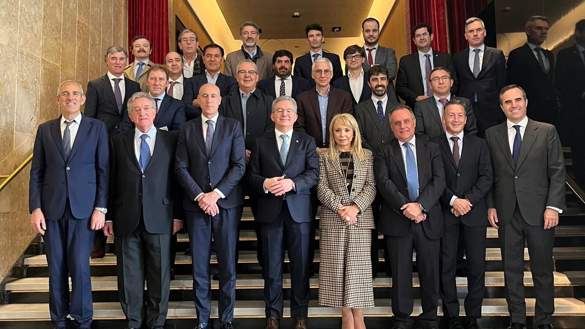 León acoge la primera sesión del ciclo de encuentros de Empresa Familiar de Castilla y León