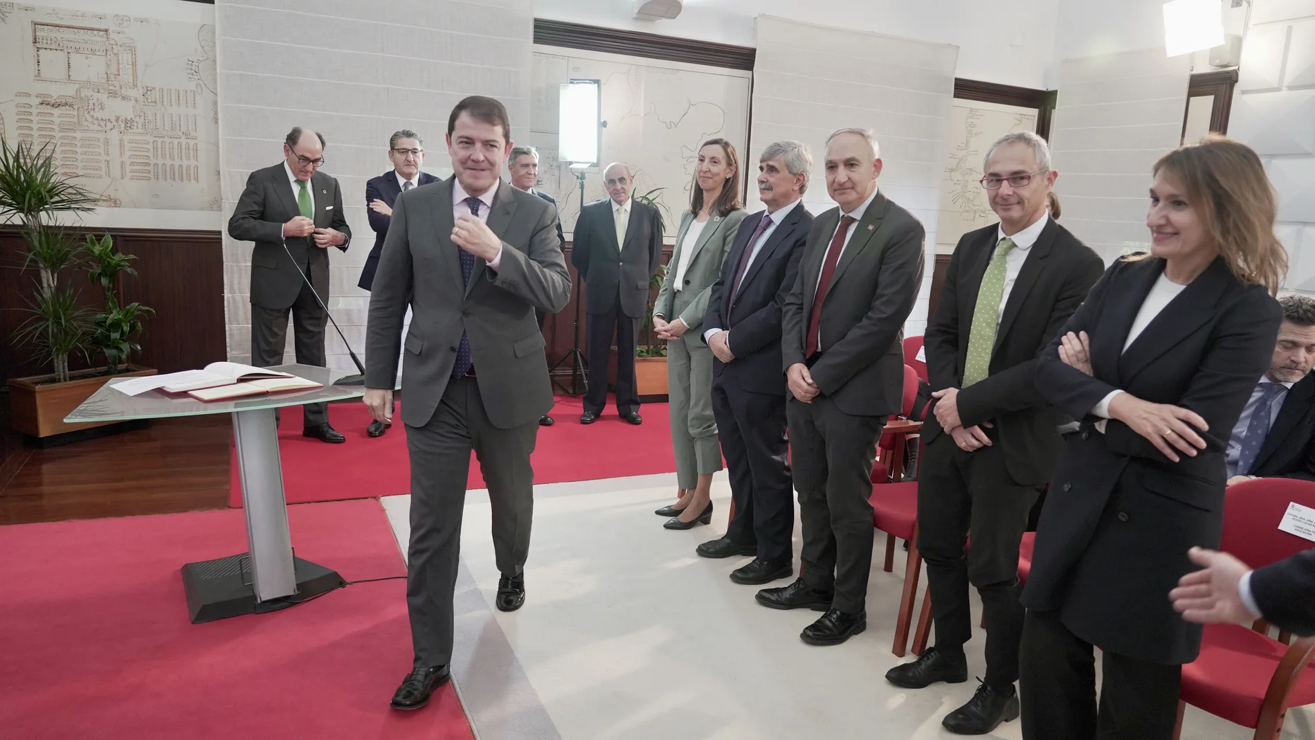 El presidente Fernández Mañueco clausura la toma de posesión de los presidentes de los consejos sociales de las Universidades públicas