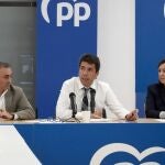 El presidente del PP, Carlos Mazón, durante la reunión de la junta directiva