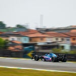 Esteban Ocon, de Alpine, en el Gran Premio de Sao Paulo. Ha tenido un golpe con Fernando Alonso