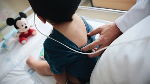 Campaña de vacunación contra el VRS en niños