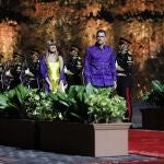 El presidente del Gobierno y su mujer asisten a una cena de gala en el Parque Cultural Garuda Wisnu Kencana, en Bali