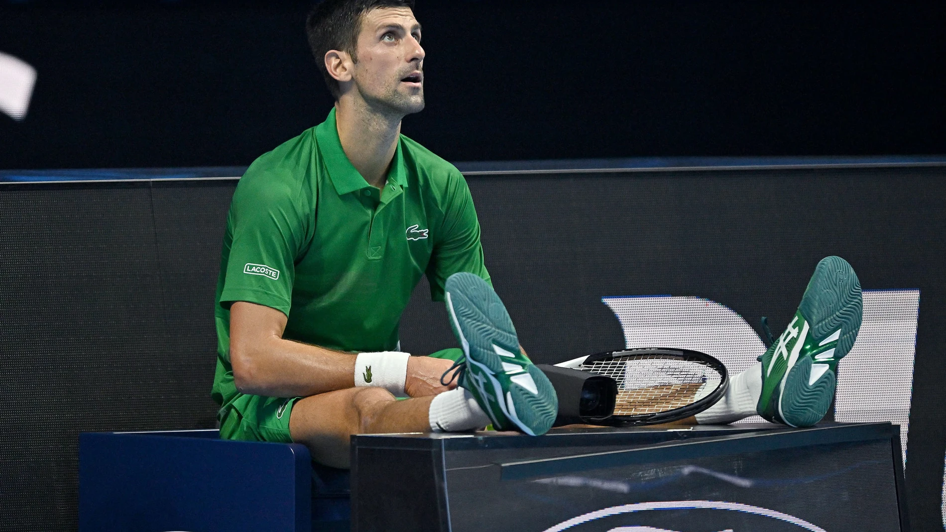 Novak Djokovic en el partido de las ATP Finals contra Daniil Medvedev
