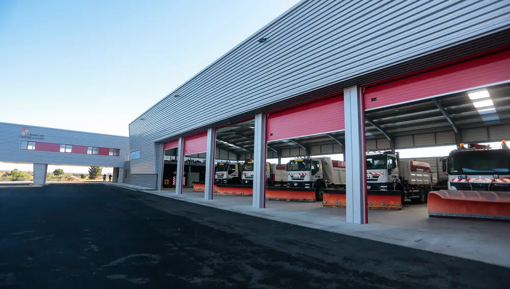 Instalaciones del nuevo centro de conservación de la A-231 en Bercianos del Real Camino (León)
