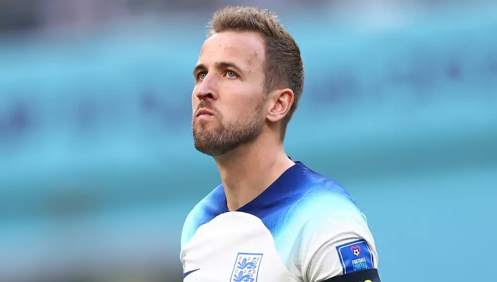 21 November 2022, Qatar, Doha: England's captain Harry Kane is seen wearing a FIFA 'no discrimination' armband during the FIFA World Cup Qatar 2022 Group B soccer match between England and Iran at Khalifa International Stadium. Photo: David Klein/CSM via ZUMA Press Wire/dpaDavid Klein/CSM via ZUMA Press W / DPA21/11/2022 ONLY FOR USE IN SPAIN