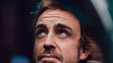 Fernando Alonso con Aston Martin