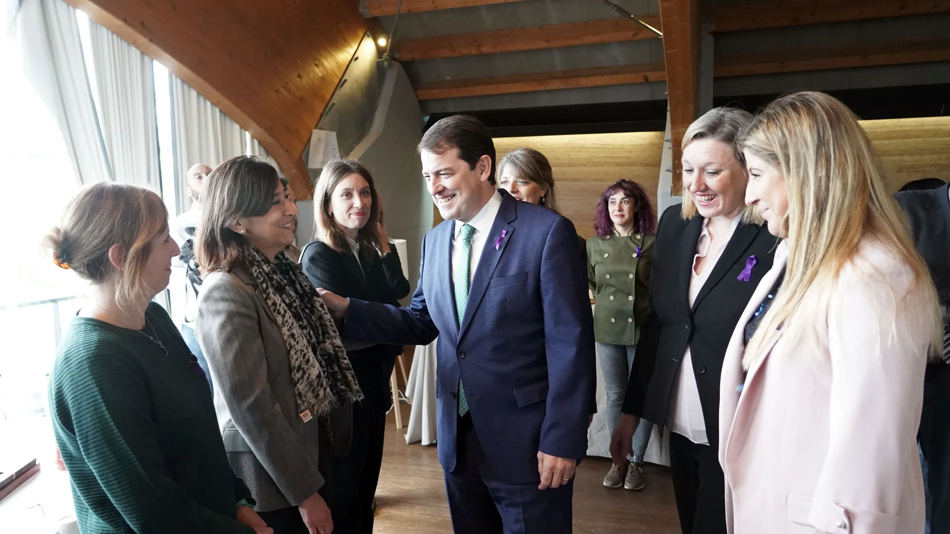 El presidente de la Junta de Castilla y León, Alfonso Fernández Mañueco, participa participa en el Observatorio de Género junto a Isabel Blanco
