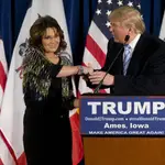 Donald Trump, junto a la ex gobernadora de Alaska Sarah Palin