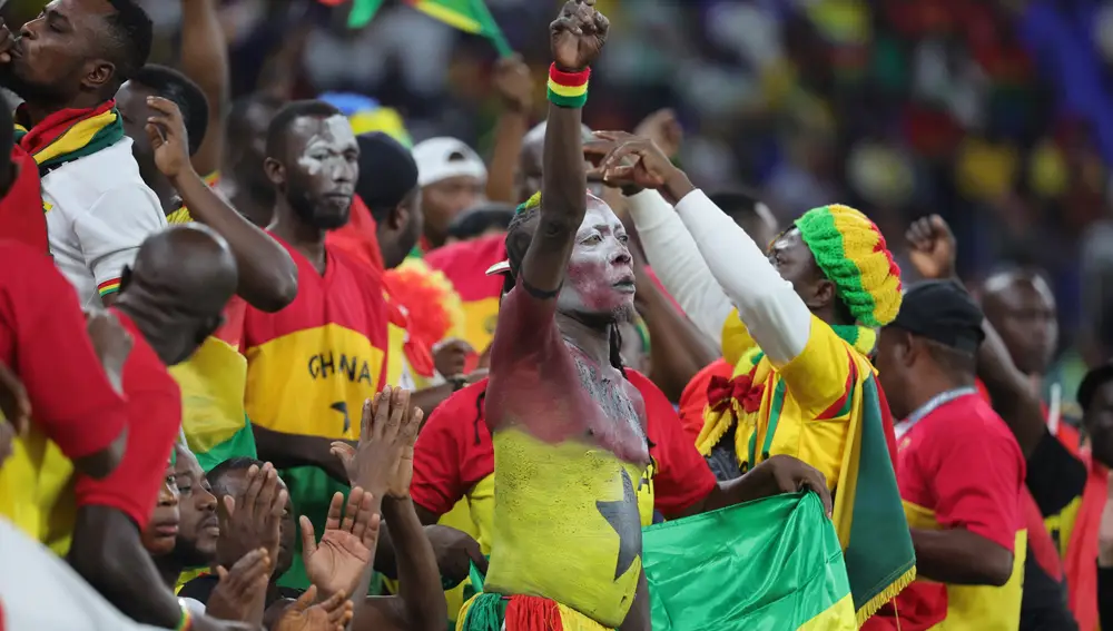 La afición de Ghana en el partido contra Portugal del Mundial de Qatar 2022