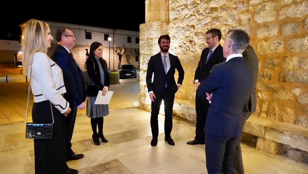 Acto de conmemoración del 20 aniversario de la Asociación Empresarial de Bodegas adheridas a la Denominación de Origen Ribera del Duero (ASEBOR), en el que han participado, entre otros, el vicepresidente García-Gallardo, el consejero Gerardo Dueñas y el presidente de la Diputación de Valladolid, Conrado Íscar