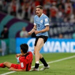 Fede Valverde, eufórico tras robar un balón a Kang-in Lee en el uruguay - Corea del Sur