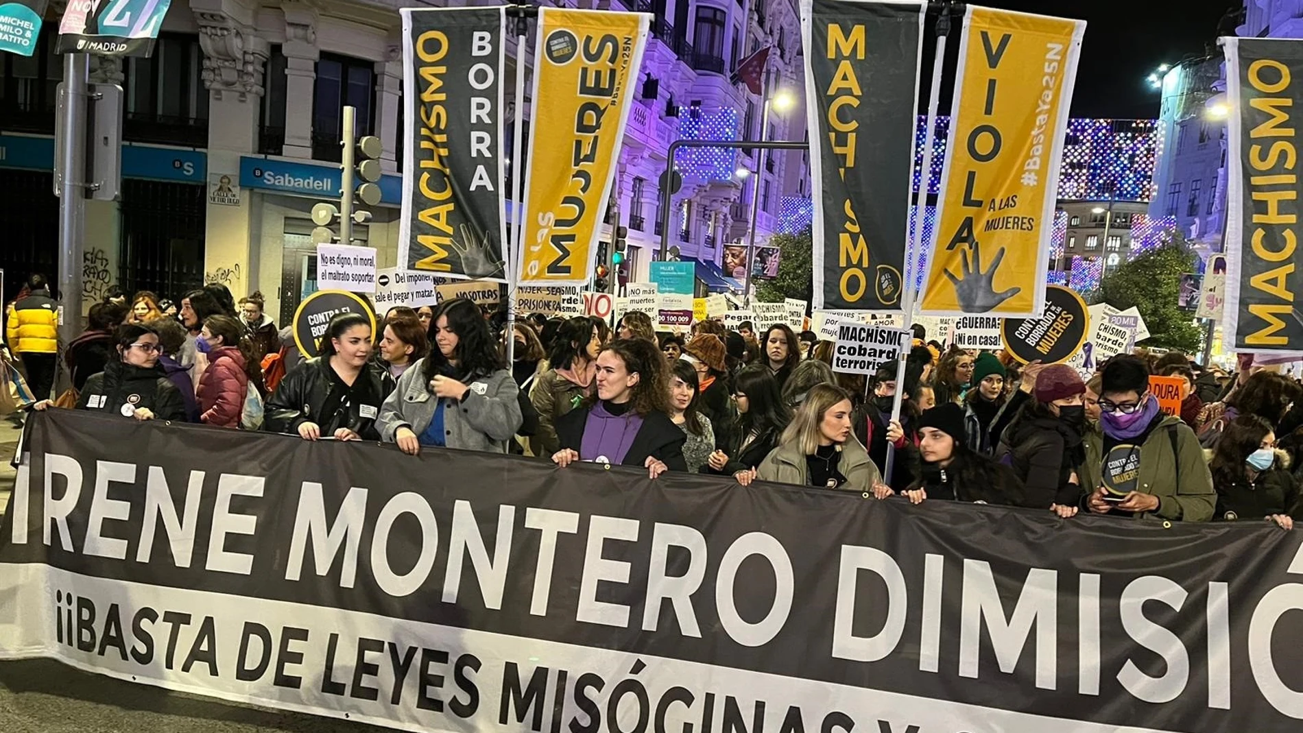 Manifestación convocada por el movimiento feminista de Madrid pidiendo la dimisión de Irene Montero