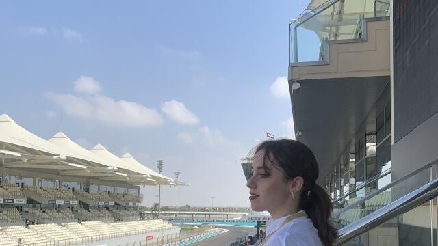 Paula Vidal, en el circuito de Abud Dabi durante el GP de F1 de Abu Dabi