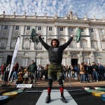 Gerard García, actual campeón de la primera edición del Madrid Challengerr Series, ante el Palacio Real