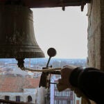 Toque de campanas en la Iglesia de San Juan en Zamora para celebrar que el toque manual de campanas ha sido declarado Patrimonio Cultural Inmaterial de la Humanidad por la UNESCO