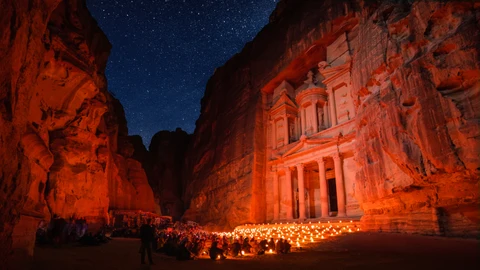 Una imagen del mítico Tesoro de Petra, uno de las maravillas del mundo más admiradas por los turistas