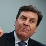 El portavoz de la Junta, Carlos Fernández Carriedo, atiende a los periodistas tras el Consejo de Gobierno