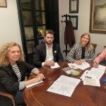 Ana Jáuregui Ramírez, decana de COGITISE, y Rosa Jiménez, interventora de COGITISE, han mantenido una reunión con el presidente de la Asociación Sevilla Quiere Metro, Manuel Alejandro Moreno Cano y su tesorero, Víctor Águila