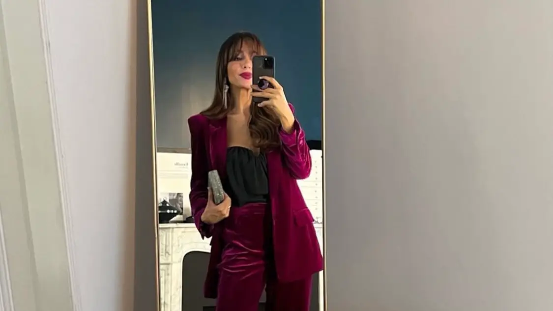 Rocío Osorno con traje de terciopelo de Lefties