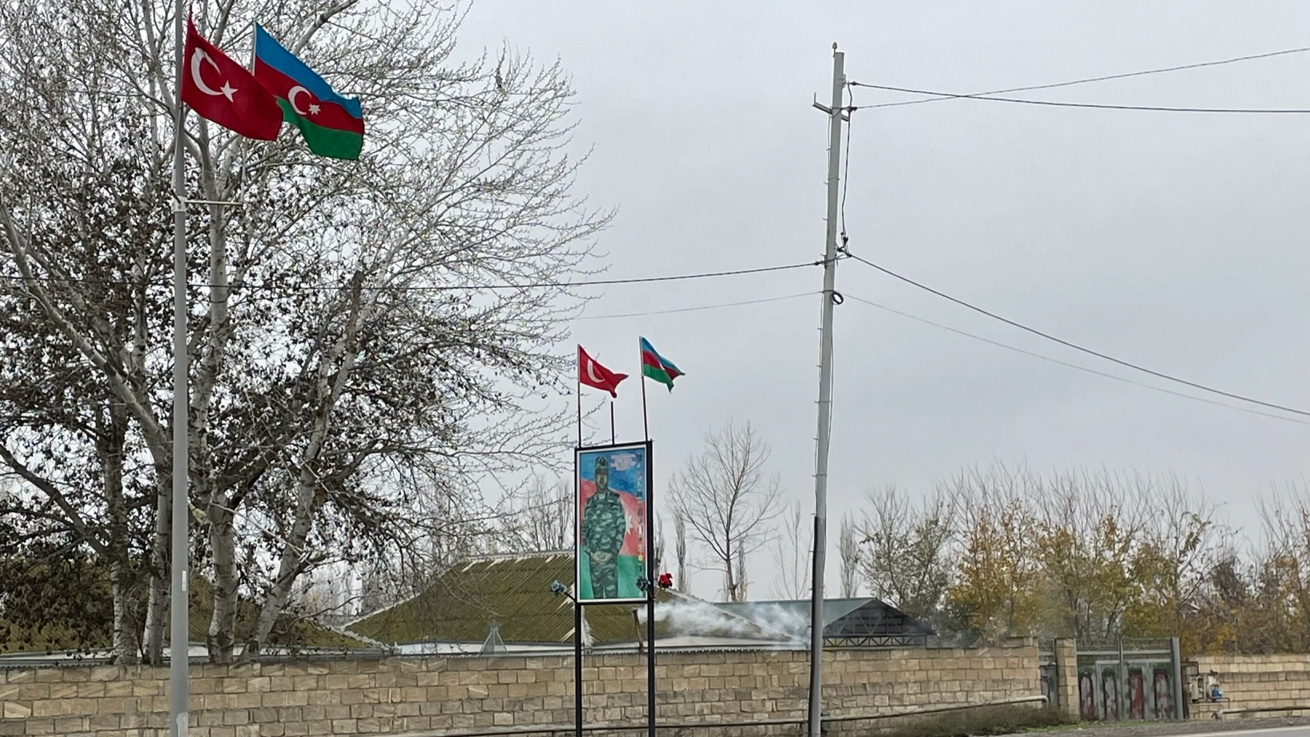 Las banderaas de Azerbaiyán y de Turquía, el otro gran aliado regional de Bakú