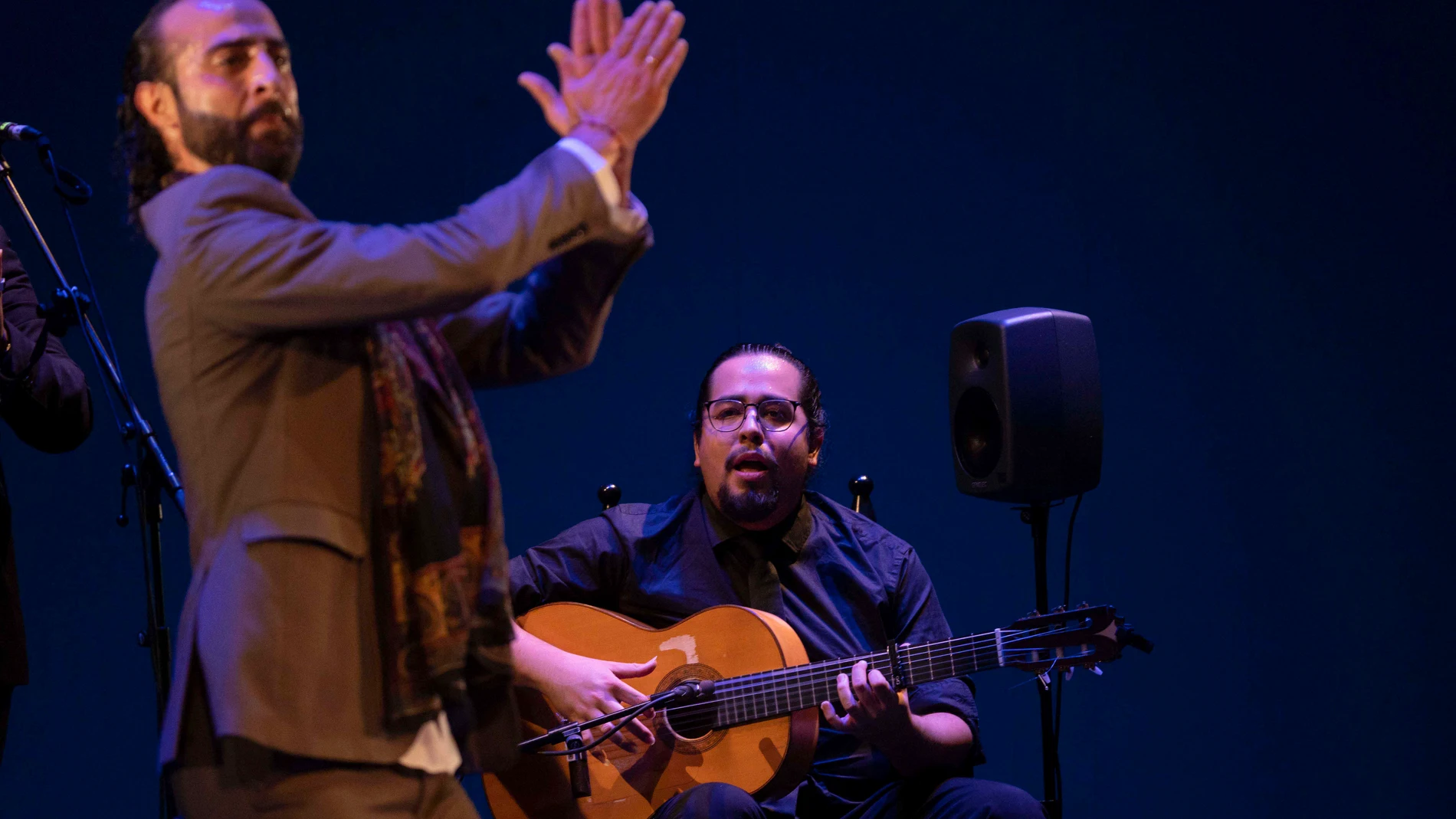El guitarrista mexicano Daniel Mejía concede una entrevista a Efe después de ser el primer finalista no español en la modalidad guitarra en el Concurso Nacional de Arte Flamenco celebrado la semana pasada en Córdoba (CNAF)