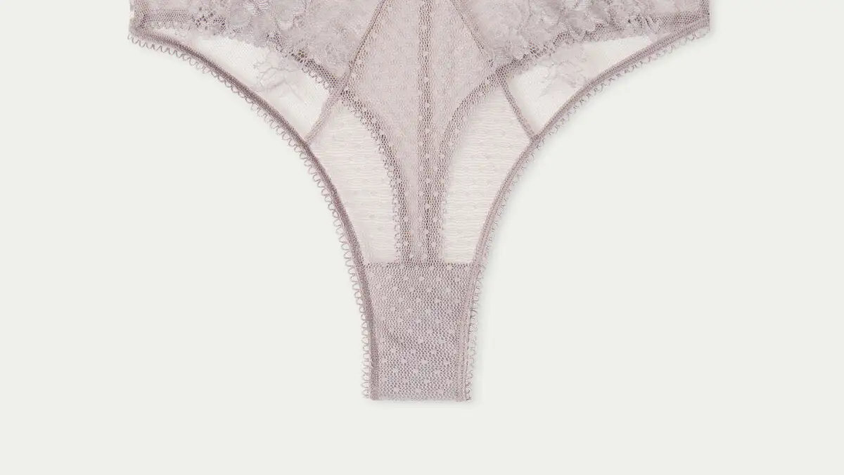 Braguita Brasileña Alta Love Story Lace, de Tezenis