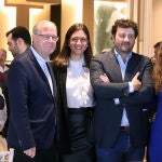 Ester Muñoz, presidenta del PP de León, en el Comité Ejecutivo Provincial, con Manuel García, alcalde de Villaquilambre y el senador Antonio Silván, entre otros