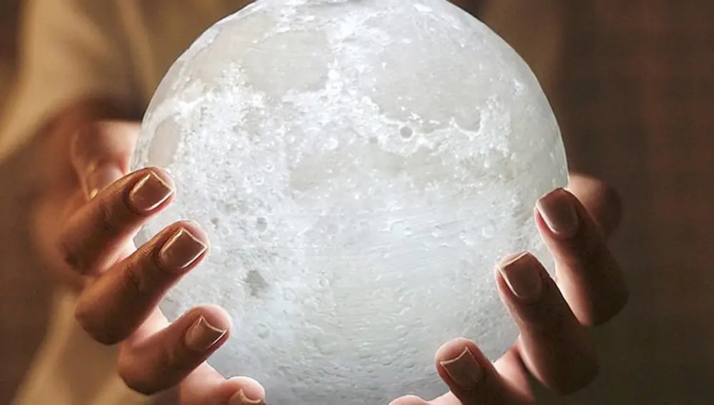 Te regalo la luna: la lámpara luna más bonita