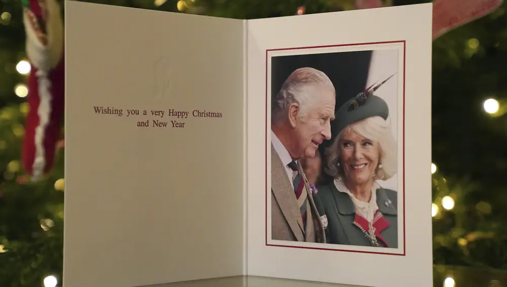 La felicitación navideña del rey Carlos III y Camilla