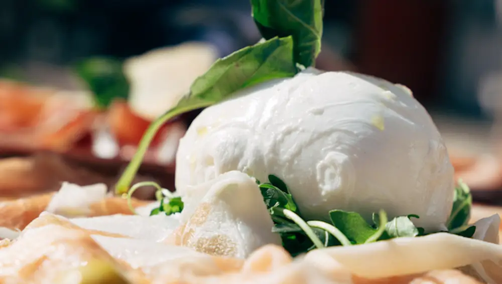 Uno de los ingredientes más representativos de la gastronomía italiana es la burrata, presente en muchas elaboraciones