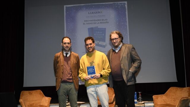 Pepe Lugo, Julio Muñoz y David González, en la Fundación Cajasol