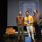 Pepe Lugo, Julio Muñoz y David González, en la Fundación Cajasol