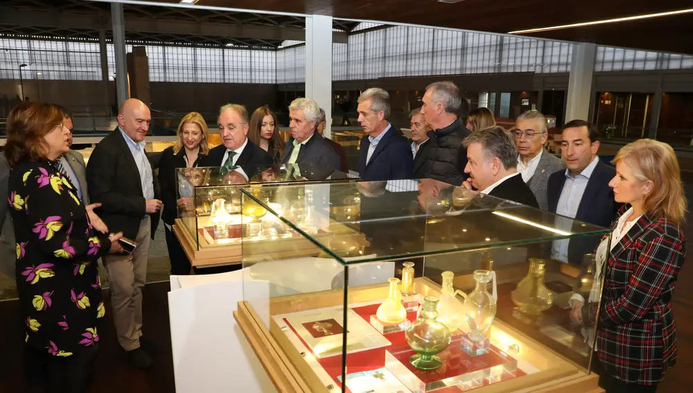 El consejero de la Presidencia, Jesús Julio Carnero, preside la reunión de Coordinación Territorial con los delegados territoriales de la Junta en la villa romana de la Olmeda en Pedrosa de la Vega (Palencia)