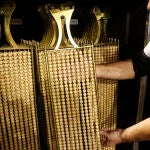 Llegada de los bombos del Sorteo de Navidad al Teatro Real