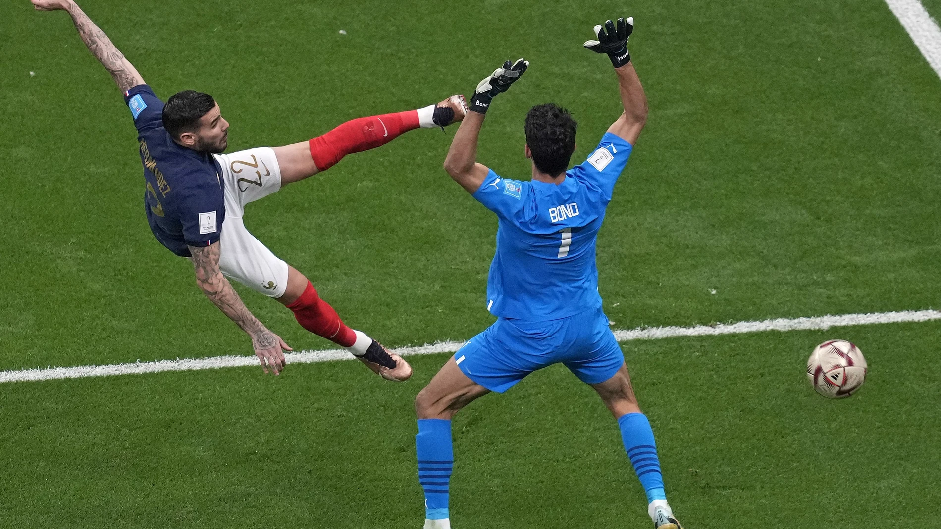 Theo marca el primer gol del Francia - Marruecos, la semifinal del Mundial de Qatar 2022