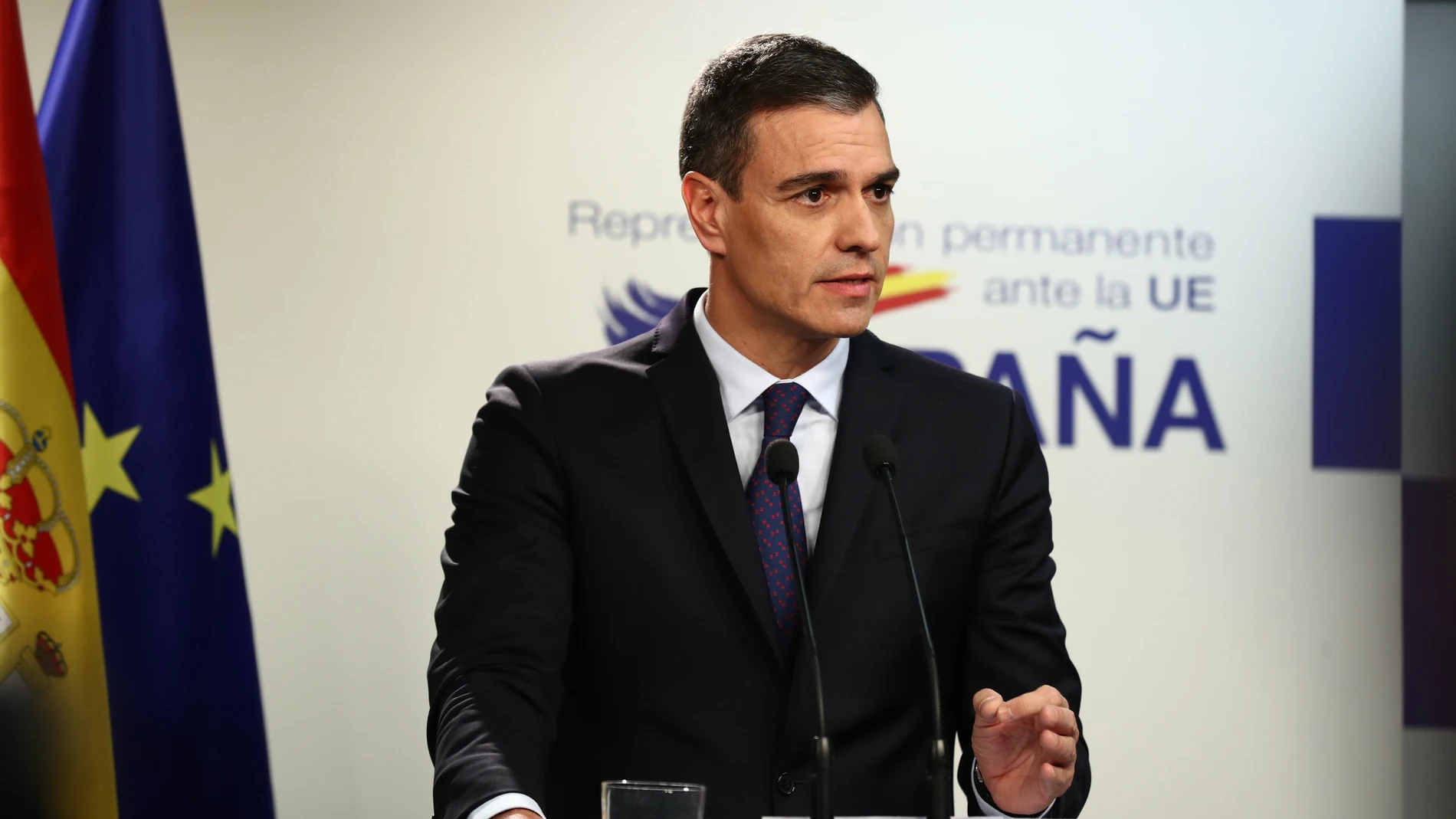 El presidente del Gobierno, Pedro Sánchez, en rueda de prensa en Bruselas