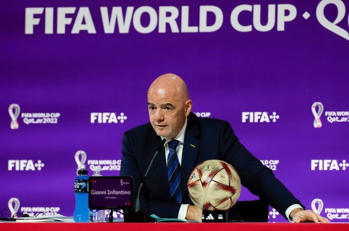 Gianni Infantino, presidente de la FIFA, en rueda de prensa en Doha