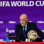 Gianni Infantino, presidente de la FIFA, en rueda de prensa en Doha