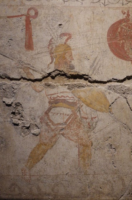 Un guerrero centroitálico, posiblemente romano, en una pintura mural de mediados del siglo IV a.C. Un guerrero centroitálico, posiblemente romano, en una pintura mural de mediados del siglo IV a.C.