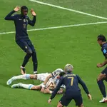 La jugada en la que Dembélé derriba a Di María en la final del Mundial de Qatar 2022 entre Argentina y Francia