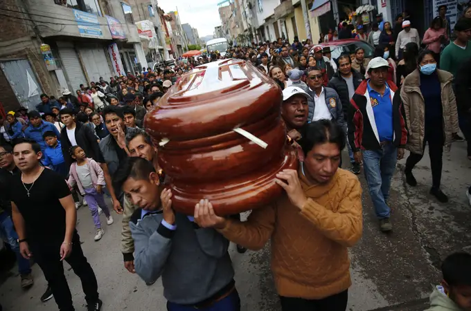 «En Perú, lo que pedimos es que se vayan todos»