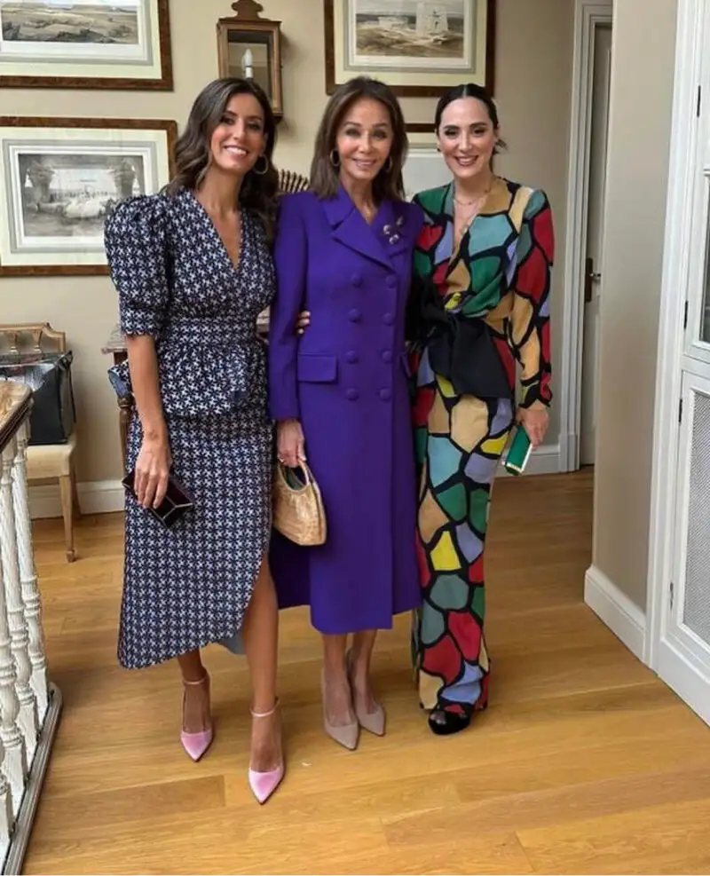 Tamara Falcó, Isabel Preysler y Ana Boyer en la boda de su estilista.