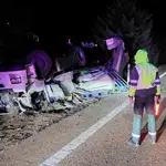  Una persona muere al colisionar un camión con un autobús en Villalobos (Zamora)