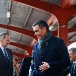 El Rey Felipe VI y el presidente del Gobierno, Pedro Sánchez