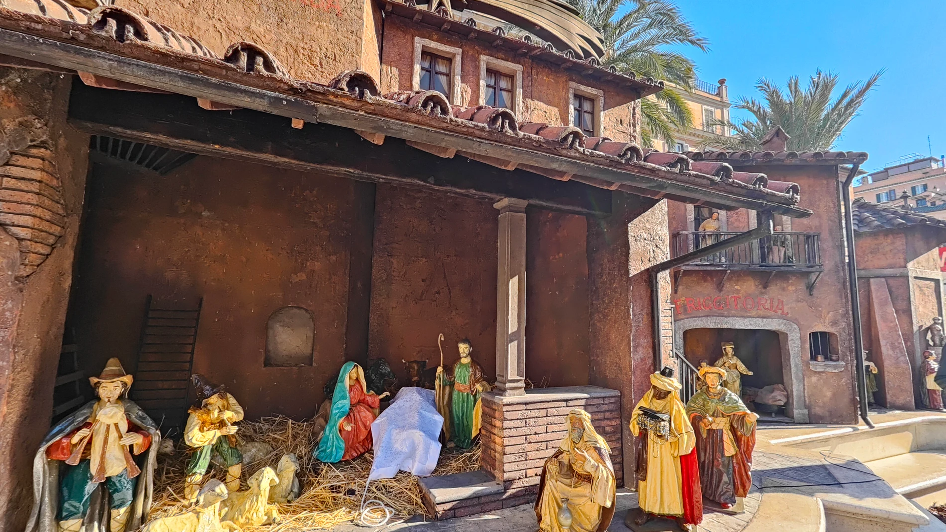 Vista del pesebre navideño que decorará durante estas fiestas la céntrica plaza de España de Roma, en Italia
