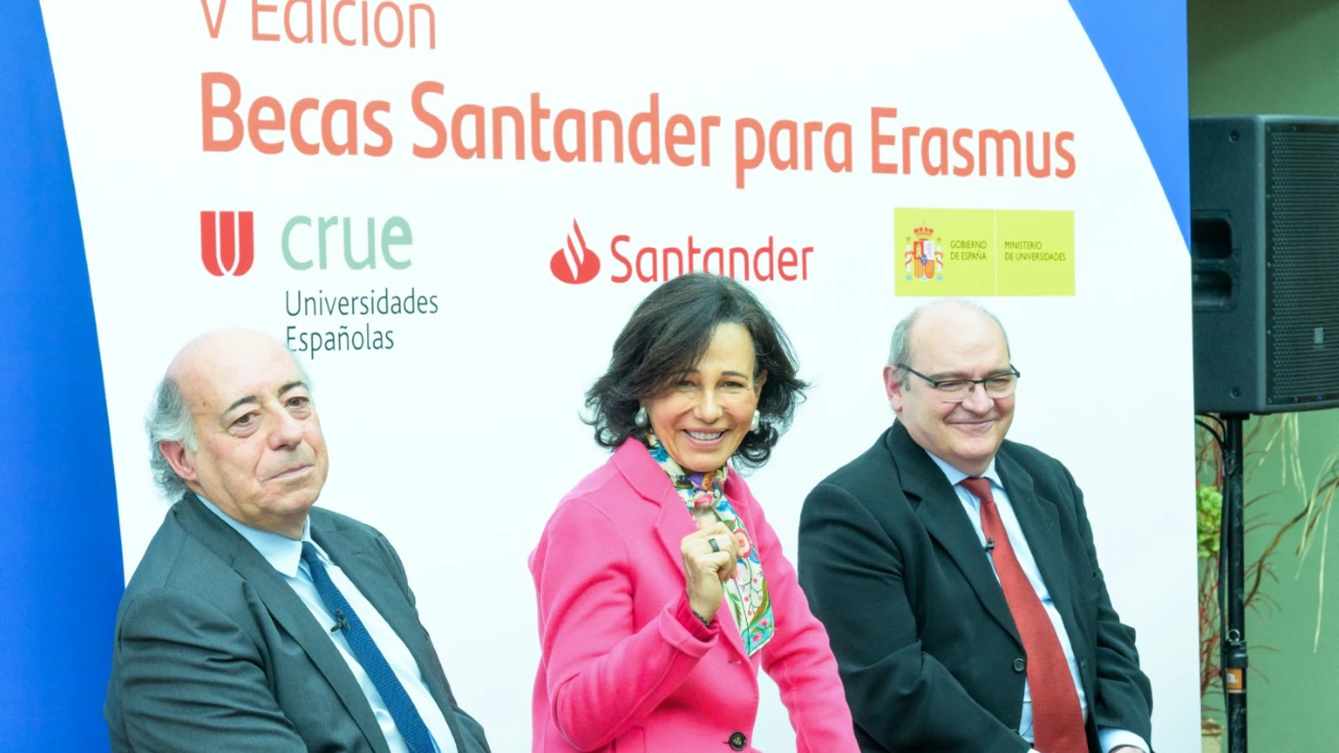 De izq. a dcha.: Juan Romo, Ana Botín y José Manuel Pingarrón