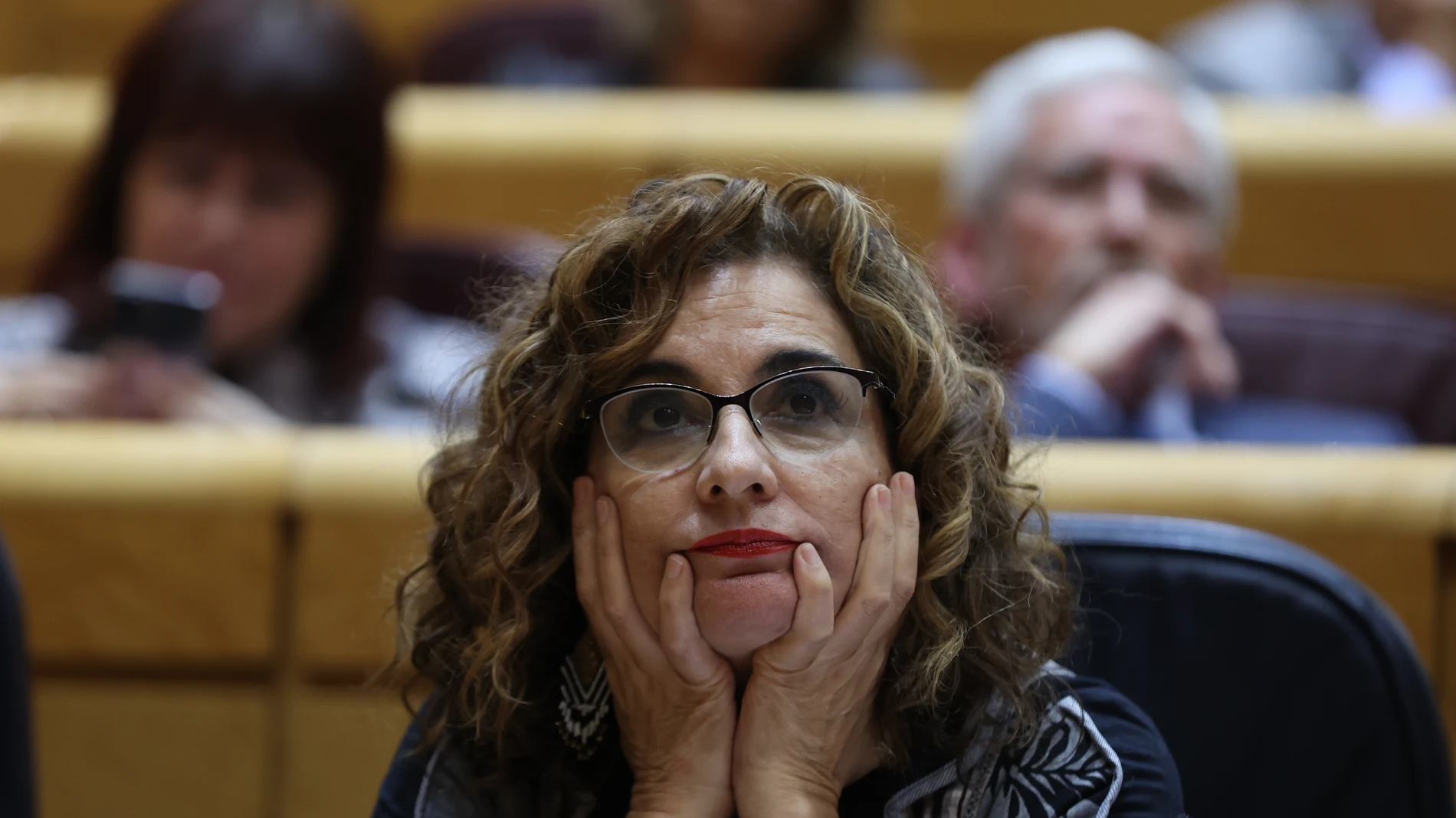 La ministra de Hacienda, María Jesús Montero, durante el pleno del Senado